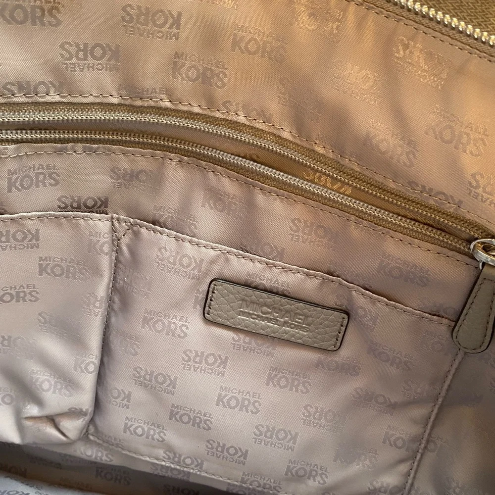 Michael Kors Large Purse Pebbled Leather Gray Office Tote - Picture 9 of 13